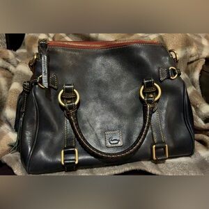 DOONEY & BOURKE FLORENTINE SATCHEL MEDIUM